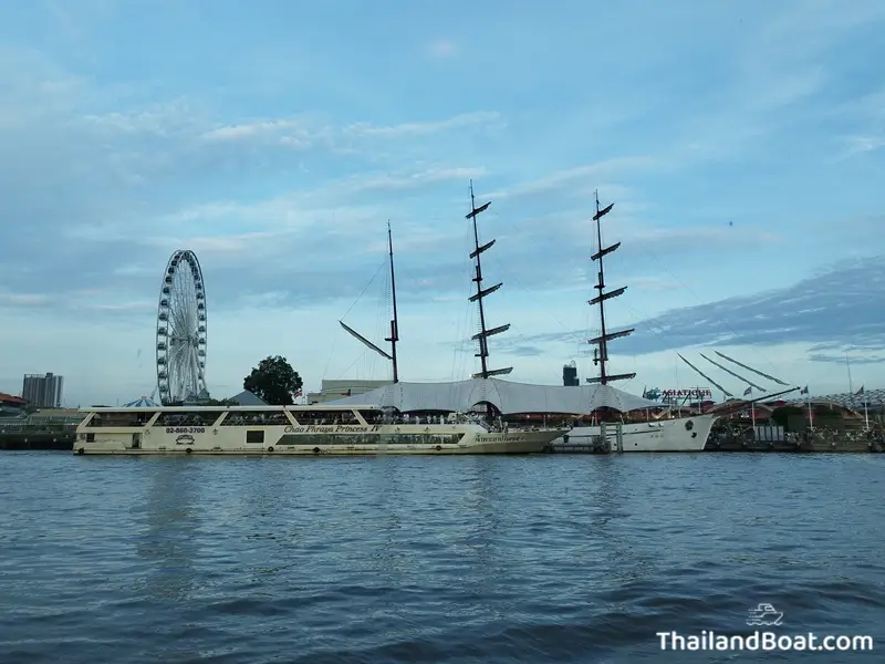 Asiatique Pier