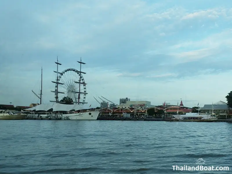 Asiatique Pier