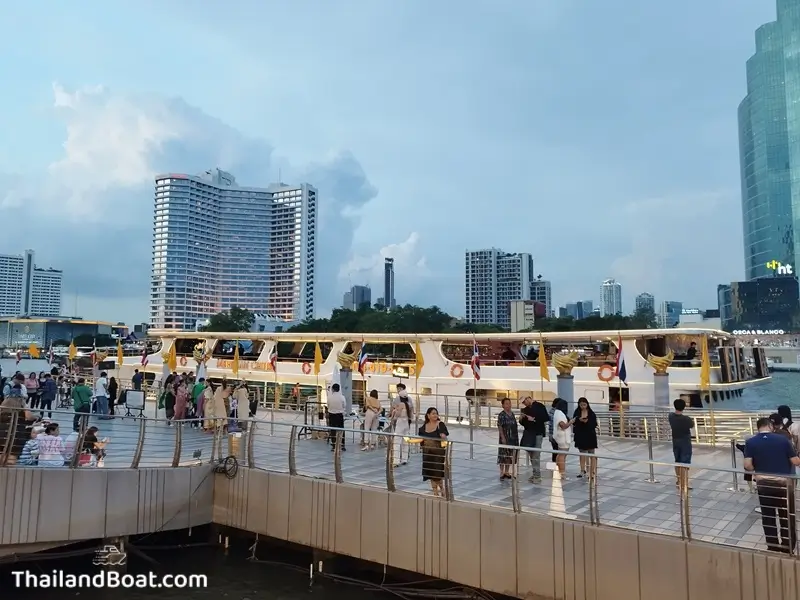 Meridian Cruise at ICONSIAM Pier