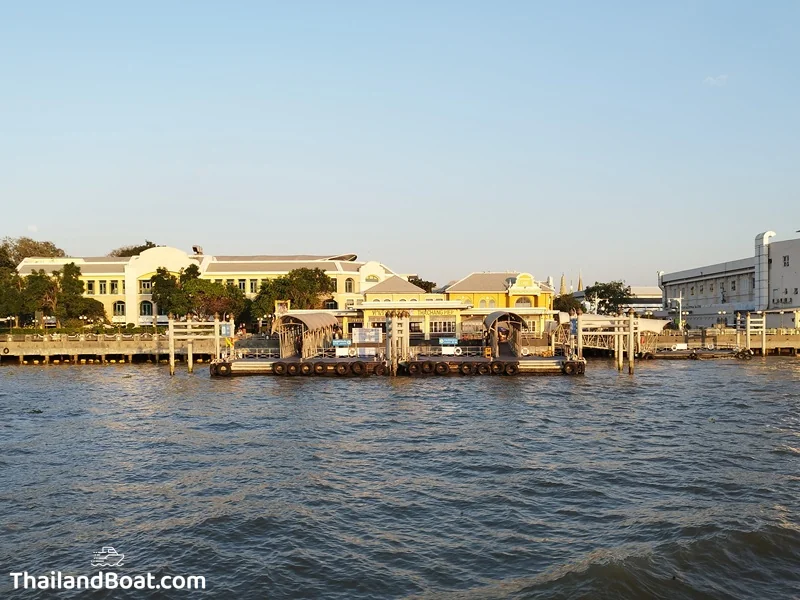 Tha Chang Pier