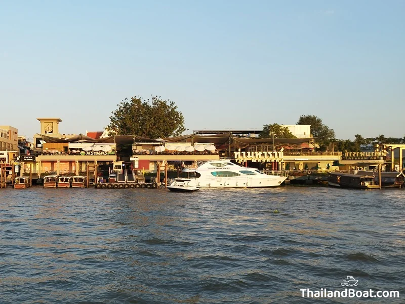 Tha Maharaj Pier