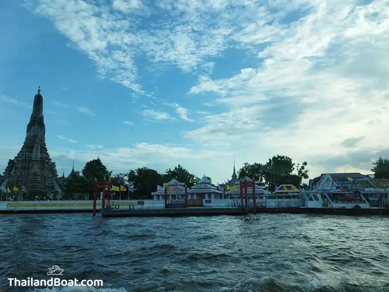 Wat Arun Pier
